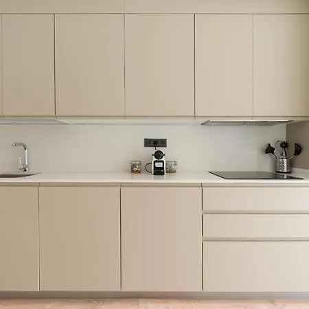 Apartamento Con Gimnasio Cerca De La Playa De Canteras A1b *